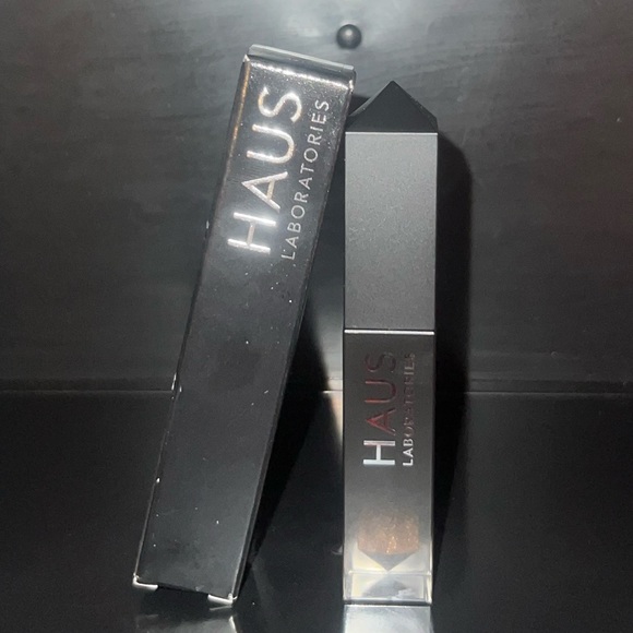 HAUS LABORATORIES Glam Attack Liquid Shimmer Powder-Legend. Shine, Metallic, Fit - Picture 3 of 7